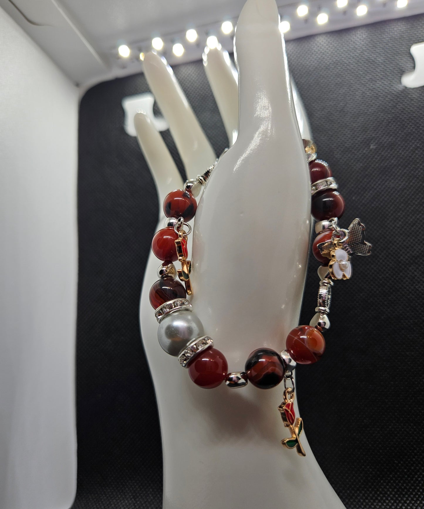 Natural Agate Stone Bracelet – Rose & Butterfly Charm | Elegant Handmade Jewelry for Women
