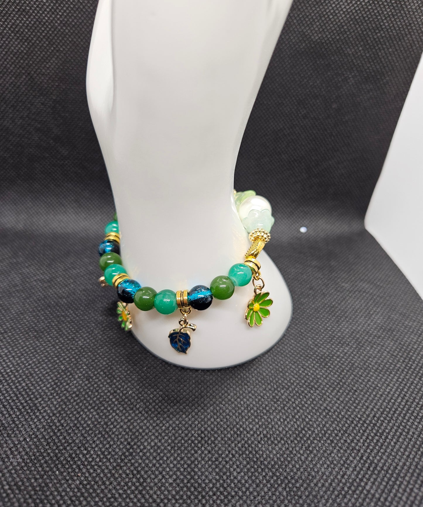 Handmade Green Flower Beaded Bracelet